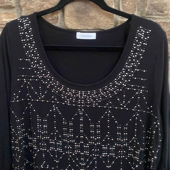Calvin Klein black top with black and silver embellishments. Size XL - Picture 4 of 8